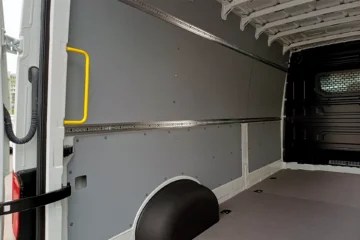 Seitenverkleidung Bodenverkleidung Airlineschine Transporter - Dörfelt die Werkstatt in Zwickau