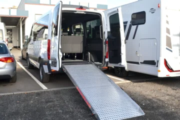 Umbau Nachrüstung Laderampe und Auffahrschienen in Zwickau - Dörfelt die Werkstatt