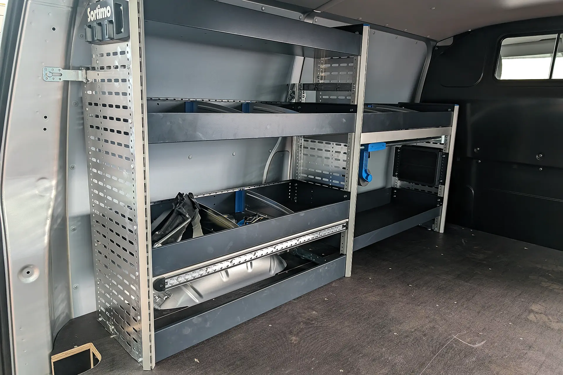 Fahrzeugeinrichtung Regal Sortimo nachrüsten in Zwickau - Dörfelt die Werkstatt