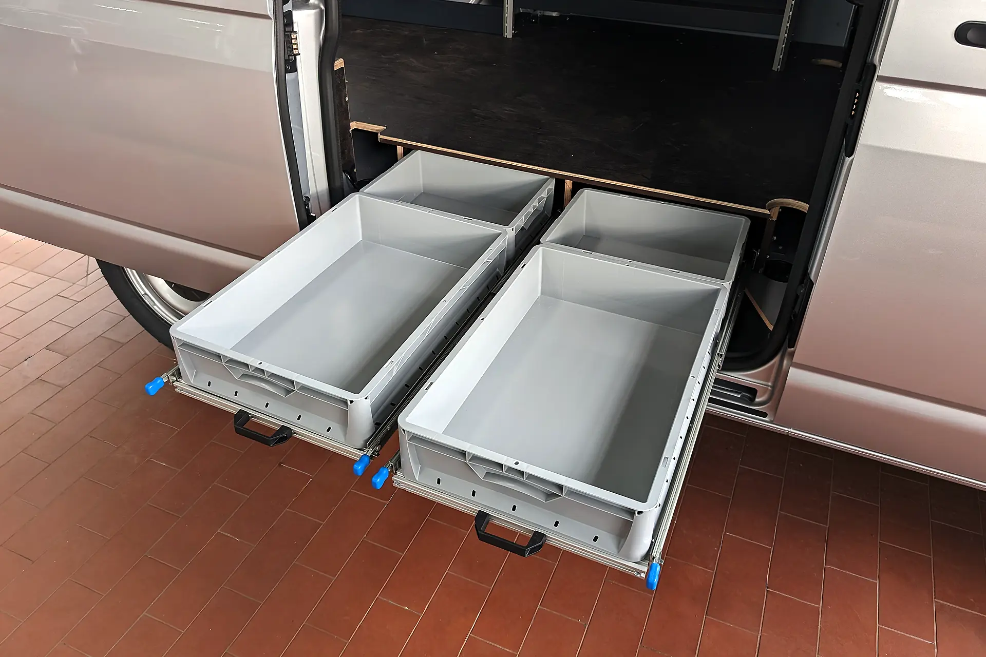 Inneneinrichtung Fahrzeugausstattung nachrüsten in Zwickau - Dörfelt die Werkstatt