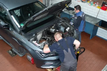 Motorreparaturen Motorblock Wartung Werkstatt in Zwickau - Dörfelt die Werkstatt