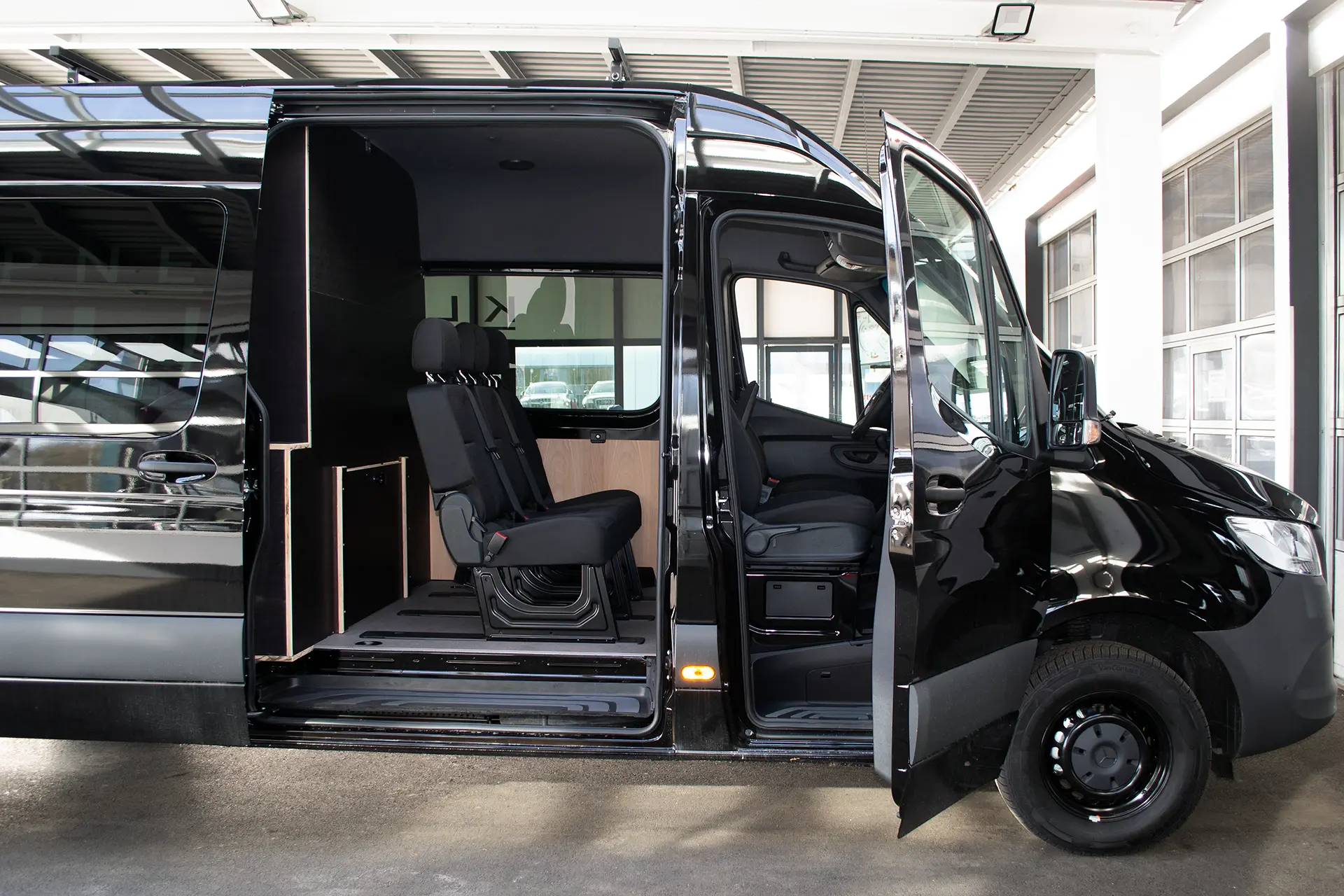 Trennwand Rückwand Seitenverkleidung Zurrösen Schinen Mercedes Sprinter- Dörfelt die Werkstatt in Zwickau