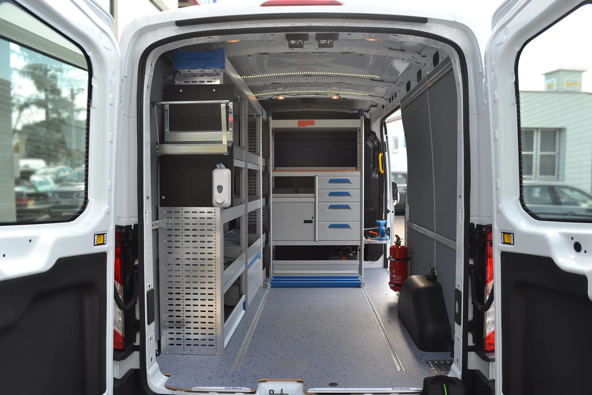 Sonderfahrzeugbau Regal Einbau Transporter Fahrzeugeinrichtung Werkstatt in Zwickau