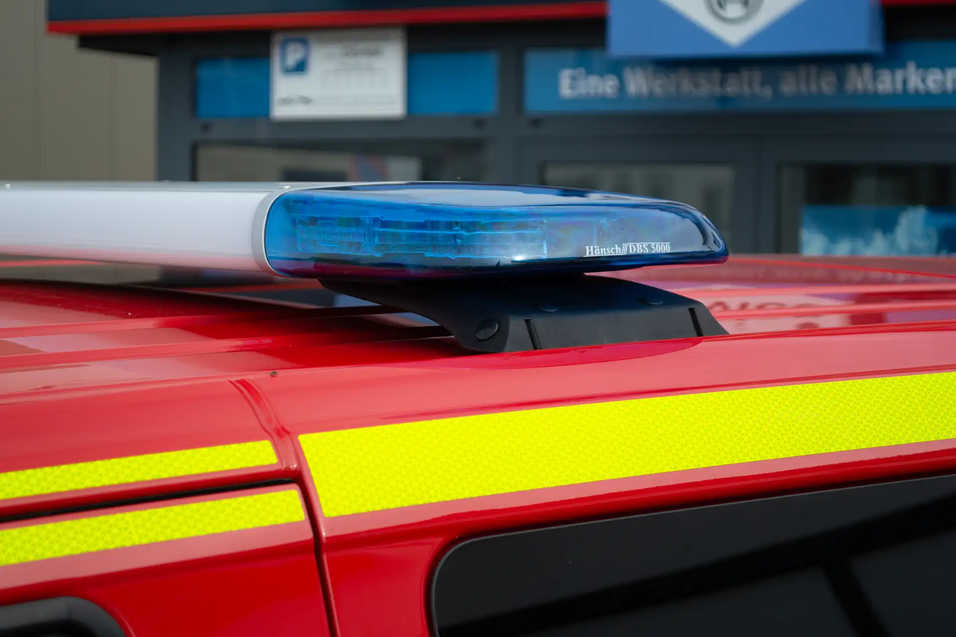 Balkenanlagen DBS500 von HÄNSCH für Feuerwehr-Einsatzfahrzeuge – Sondersignalanlagen, Warnanlagen, Front- & Heckblitzer Hersteller Hella in Zwickau bei Dörfelt - die Werkstatt