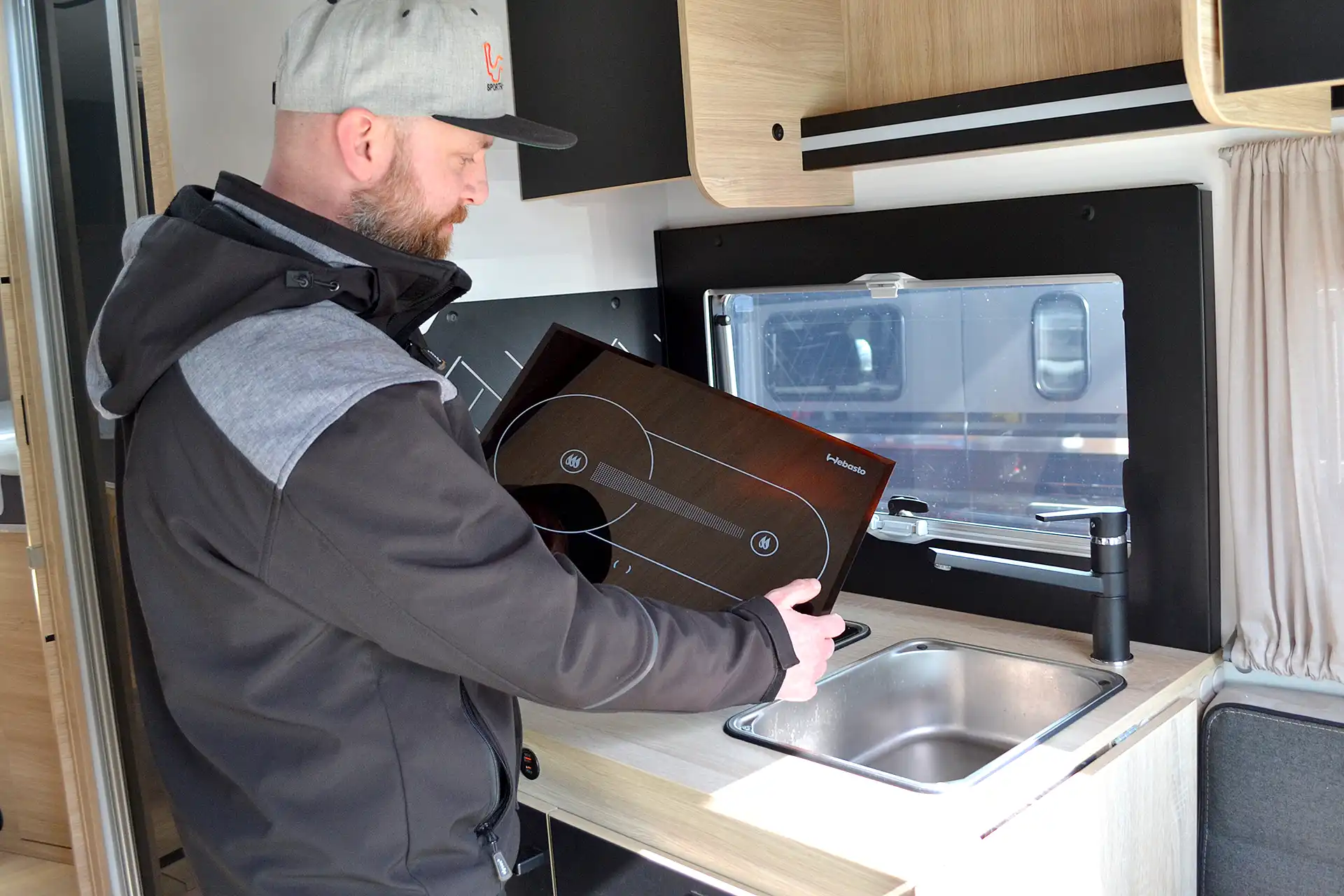 Dometic Induktions Kochfelder für Camper Wohnmobile Vans und Wohnwagen in Zwickau bei DÖRFELT - DIE WERKSTATT ideal für mobiles Kochen mit effizienter Energie Nutzung und einfacher Bedienung