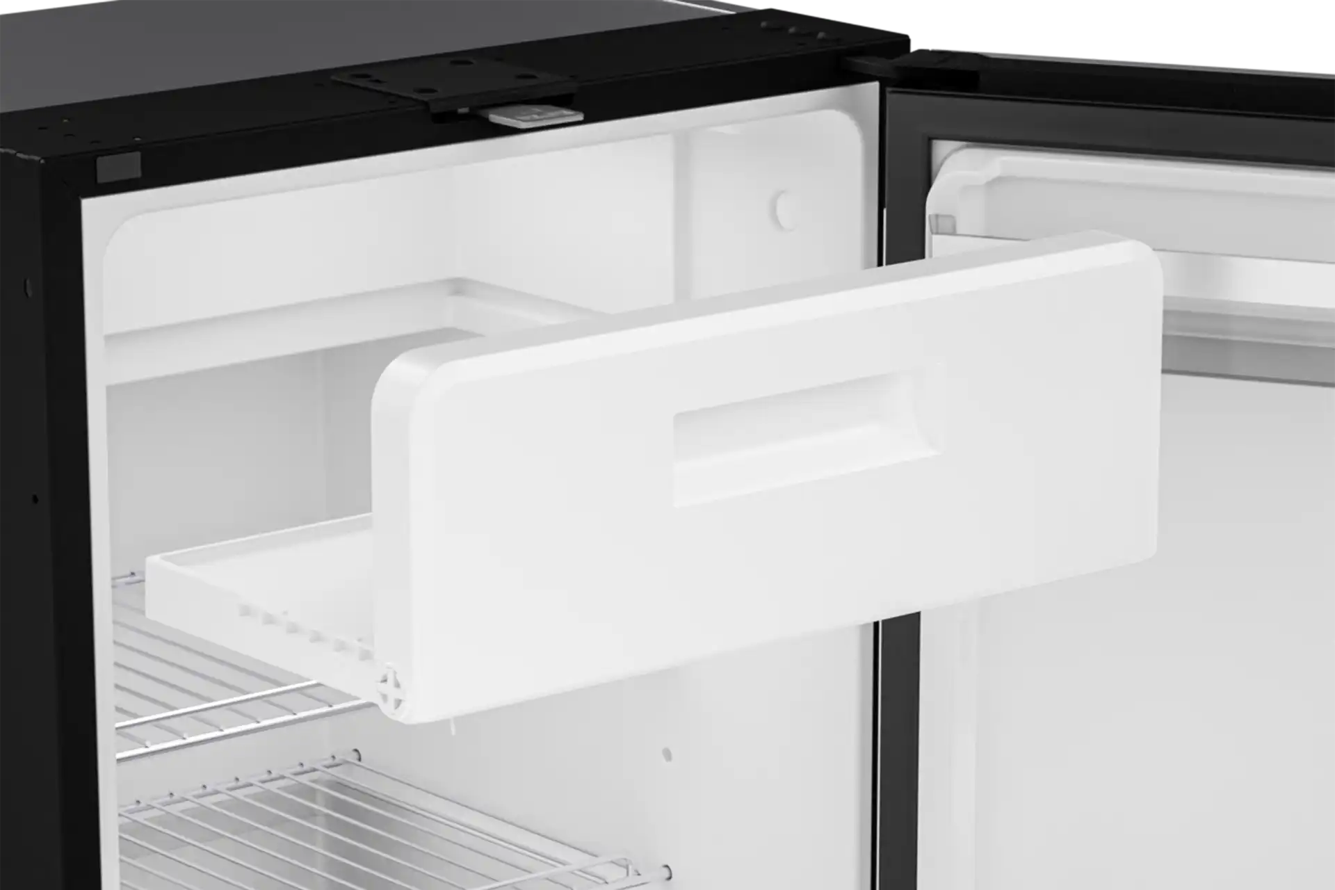 DÖRFELT - DIE WERKSTATT Zwickau bietet Dometic RCS 105T Kompressorkühlschrank 78 Liter mit 2 Scharnieren beidseitig zu öffnen und herausnehmbarem Gefrierfach ideal für Wohnmobil Caravan