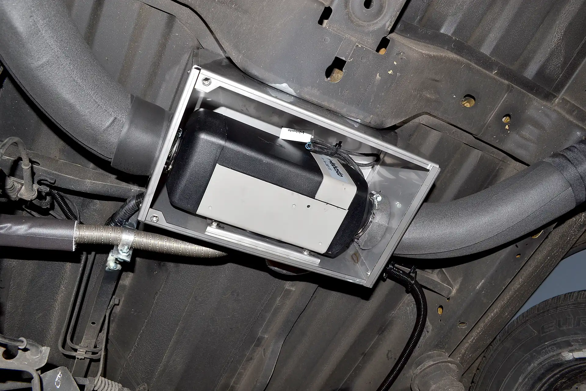 DÖRFELT - DIE WERKSTATT Einbaukasten Premium Unterflur für Luftheizung Air Top 2000 Airtronic Autoterm stabile intelligente Grundplatte zur thermischen Entkopplung Zwickau