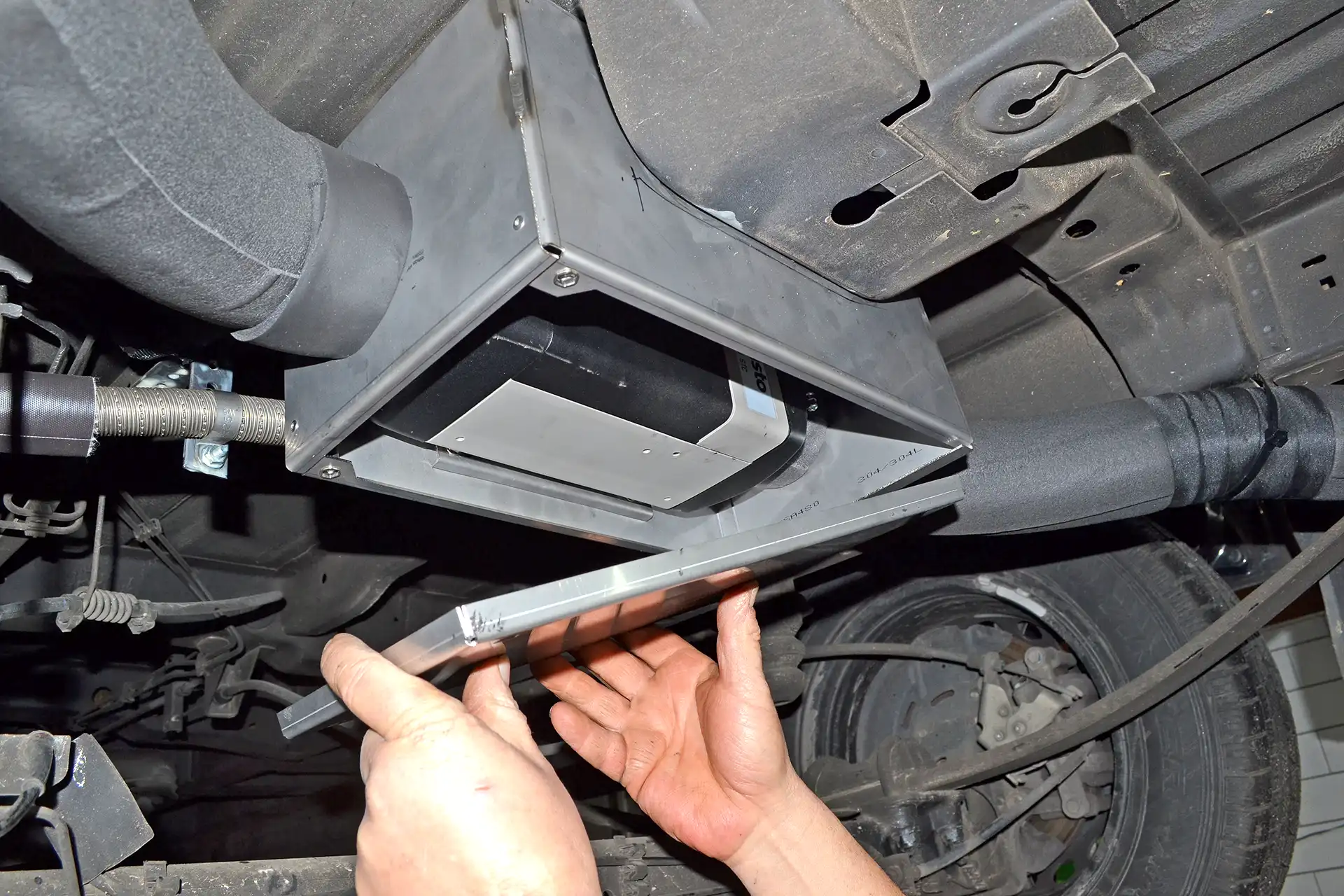 DÖRFELT DIE WERKSTATT in Zwickau bietet professionelle Nachrüstung von Luftheizungen für Camper und Wohnmobile Webasto Einbaulösungen mit fachkundiger Beratung effiziente Innenraumheizung optimale Wärmeverteilung moderne Heiztechnik für Transporter Van und Reisemobile