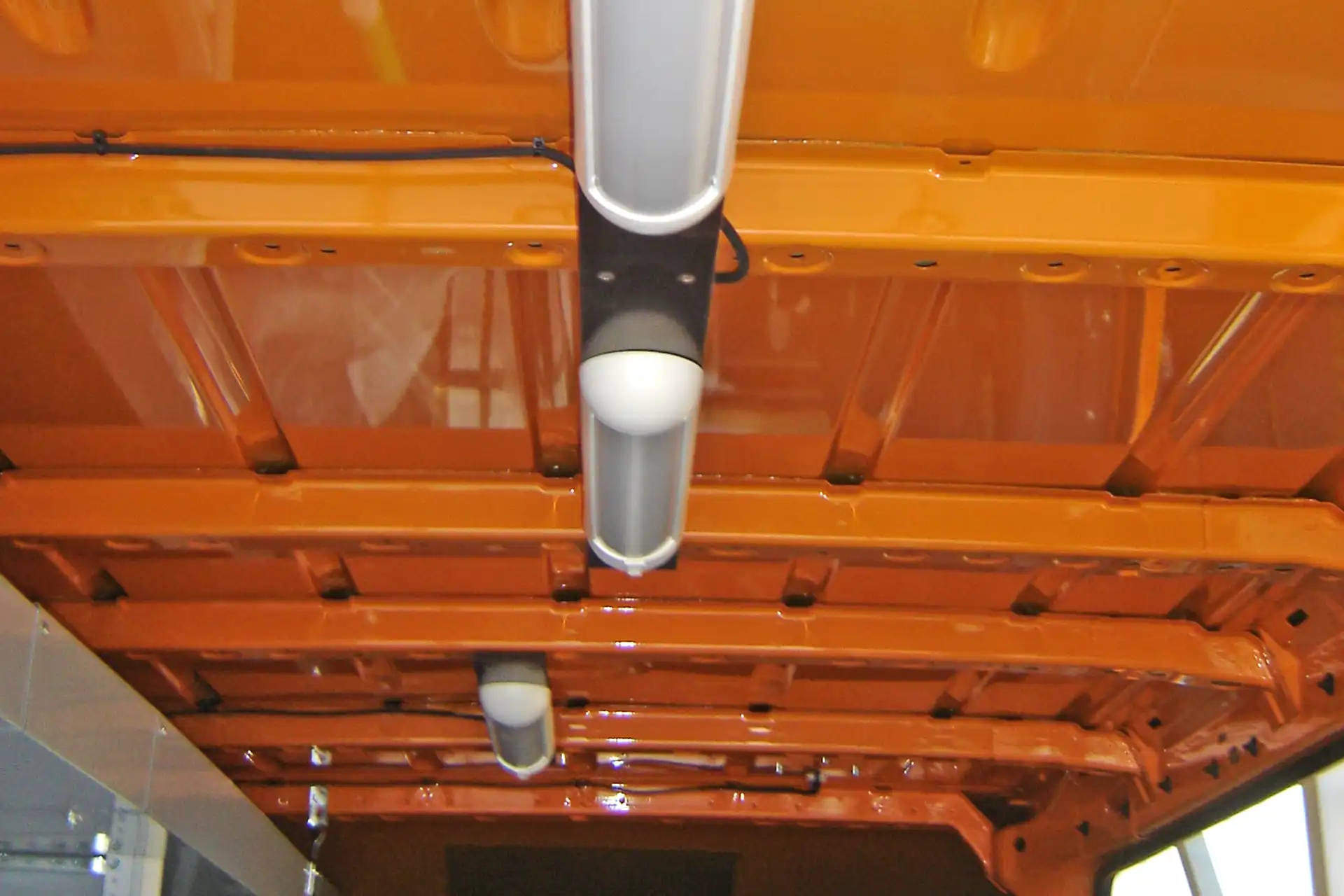 LED-Deckenleuchte für Innenraum von Transportern – Streifen- und Linienleuchte für helle und gleichmäßige Ausleuchtung