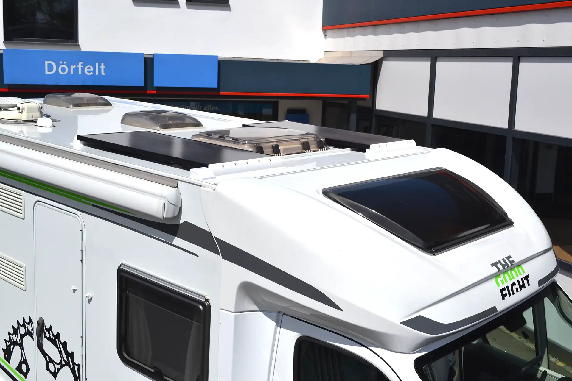 Solaranlage nachrüsten für Camper und Wohnmobil autarke Stromversorgung Komplettlösung für Vanlife effizientes Energiemanagement von DÖRFELT - DIE WERKSTATT in Zwickau