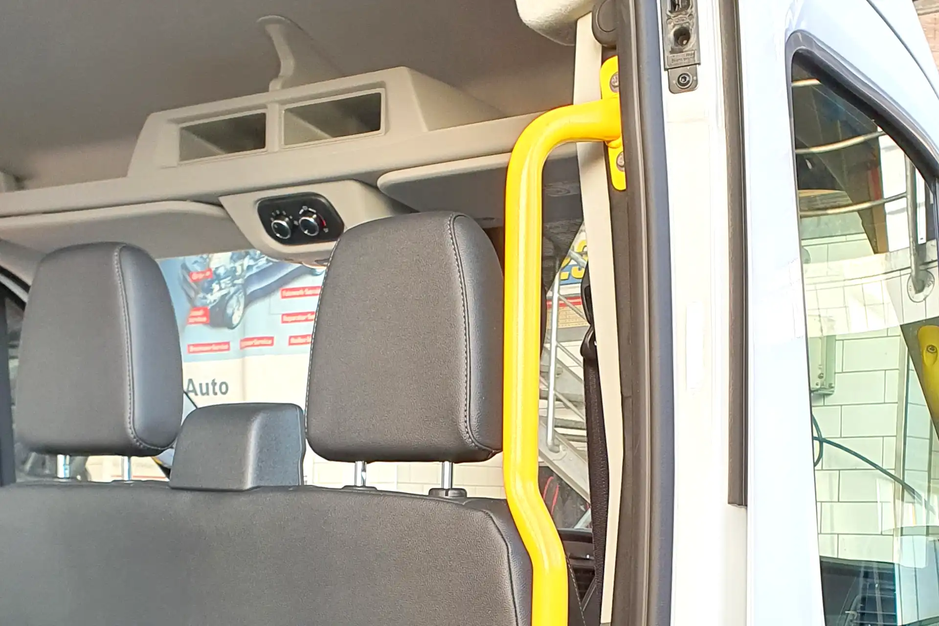 Universeller Haltegriff als Einstiegshilfe Nachrüstung in Zwickau bei Dörfelt – Die Werkstatt